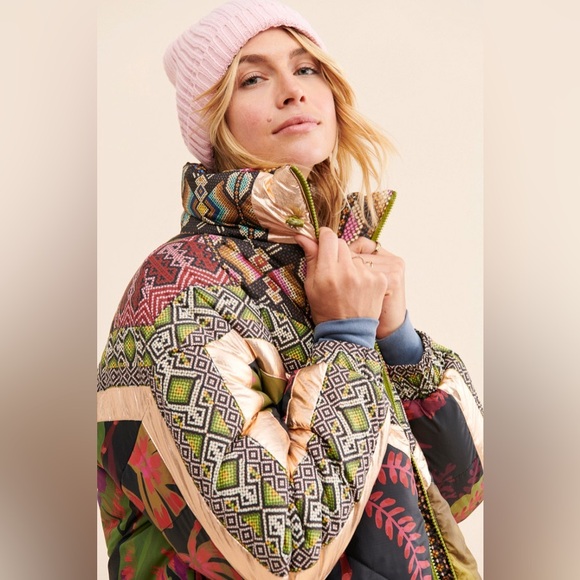 Farm Rio Tropical Rauti Reversible Puffer Jacket - Picture 9 of 12